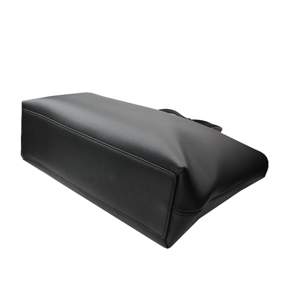 버버리 블랙 레더 체크 백참 쇼퍼백 상품이미지4