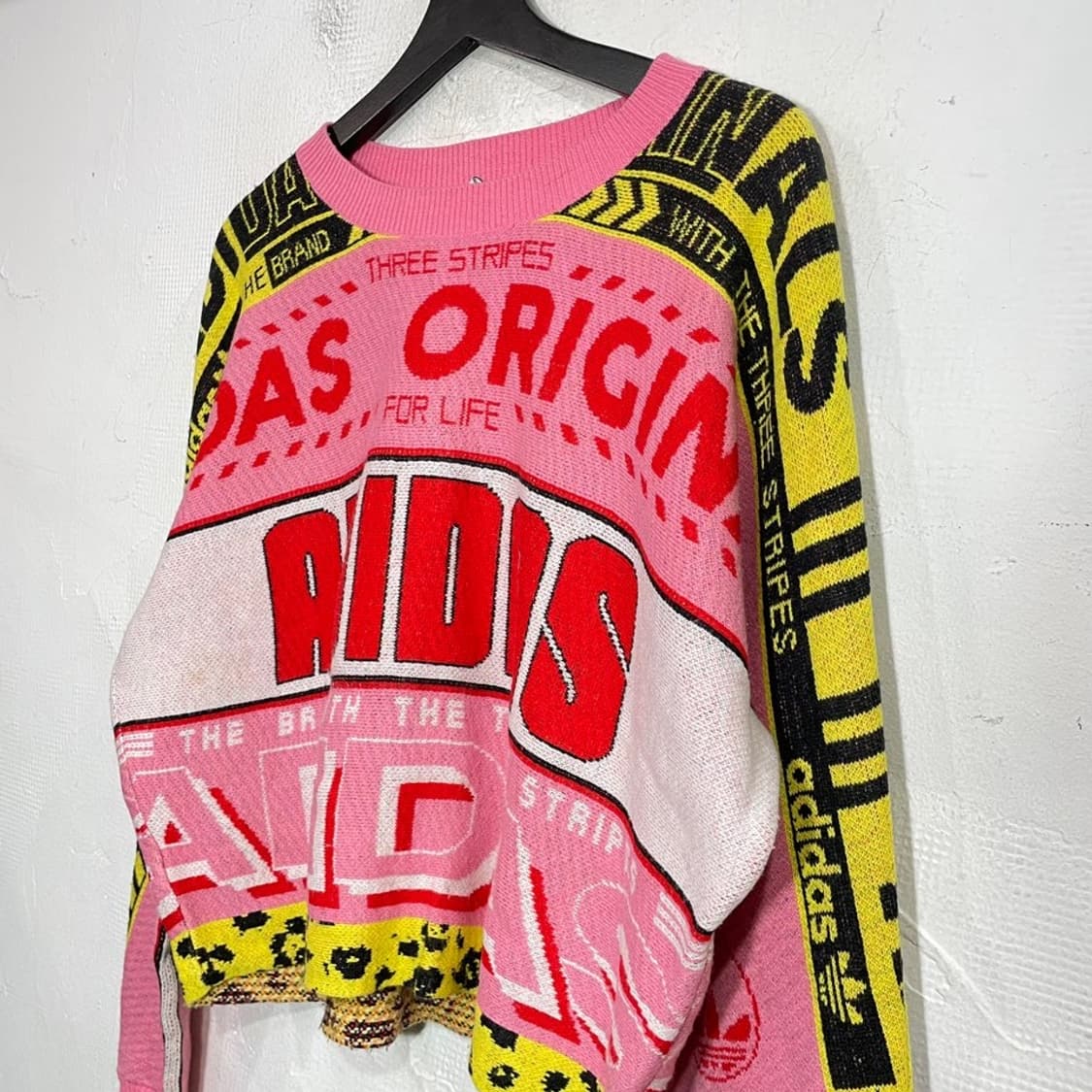 아디다스 y2k 빅로고 크롭 니트 상품이미지4