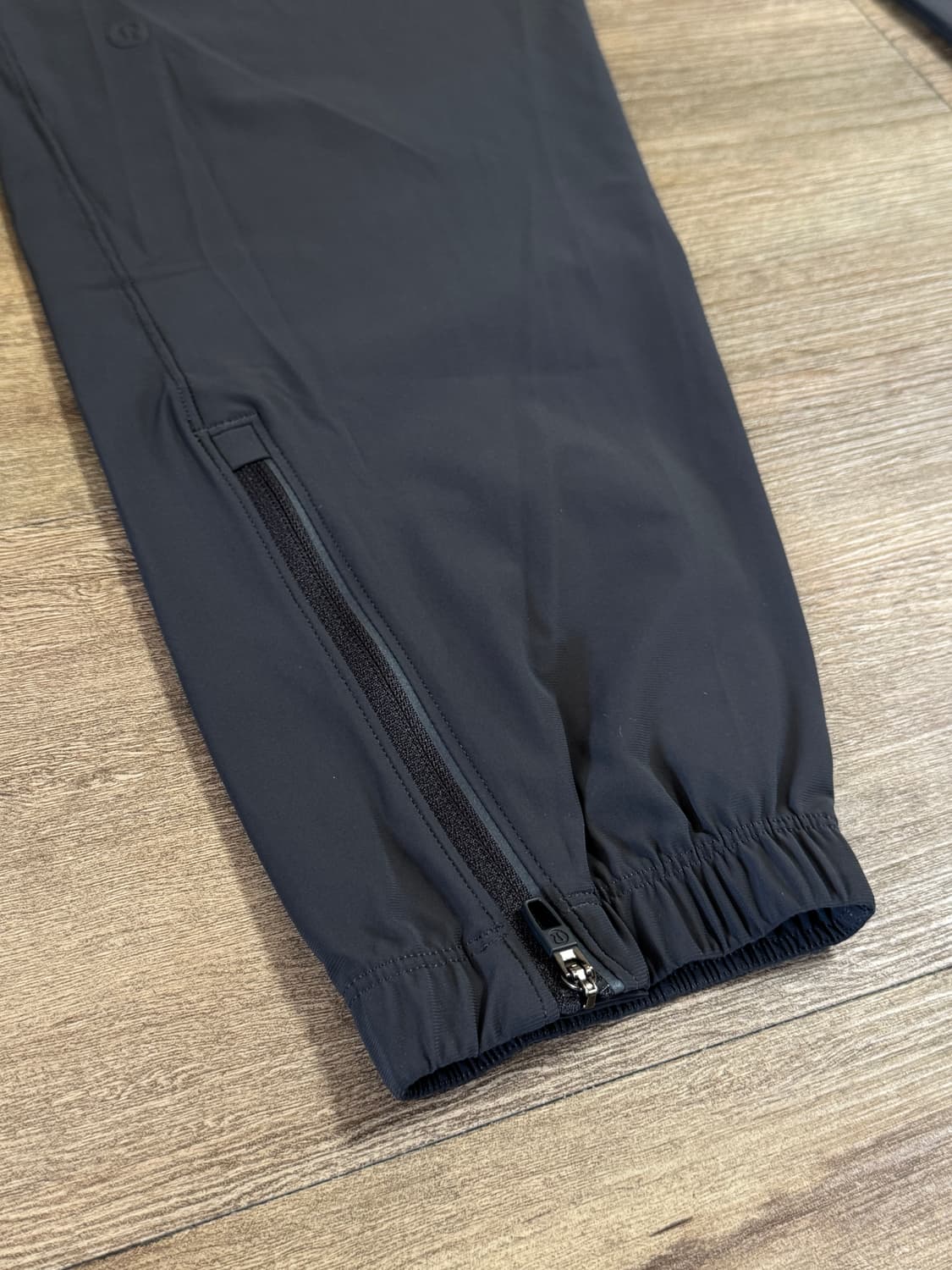 룰루레몬 써지 조거 런닝 팬츠 다크 그레이 M 상품이미지4