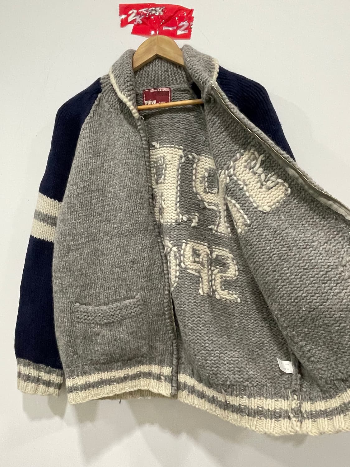 90’s Jpn Plëvo 빅로고 울 숄카라 코위찬 니트집업 상품이미지5