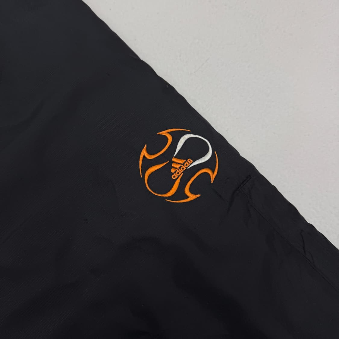 아디다스 00s 삼선 올드스쿨 바람막이 트랙팬츠 상품이미지4