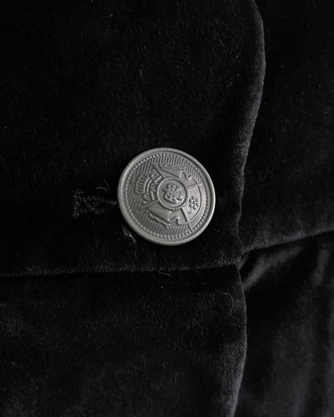 alice+olivia 벨벳 스웨이드 크롭컷 슬림핏 블레이져 상품이미지9