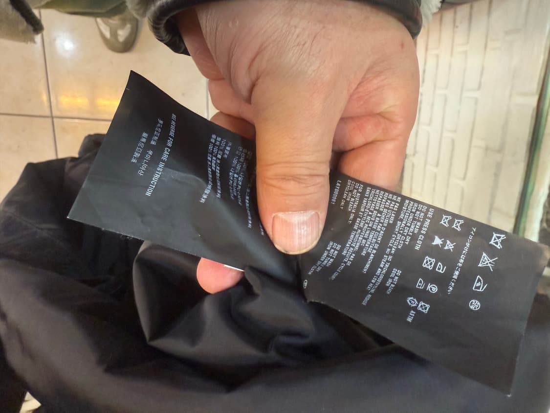 42/55 정품 프라다 경량패딩 팝니다 상품이미지5