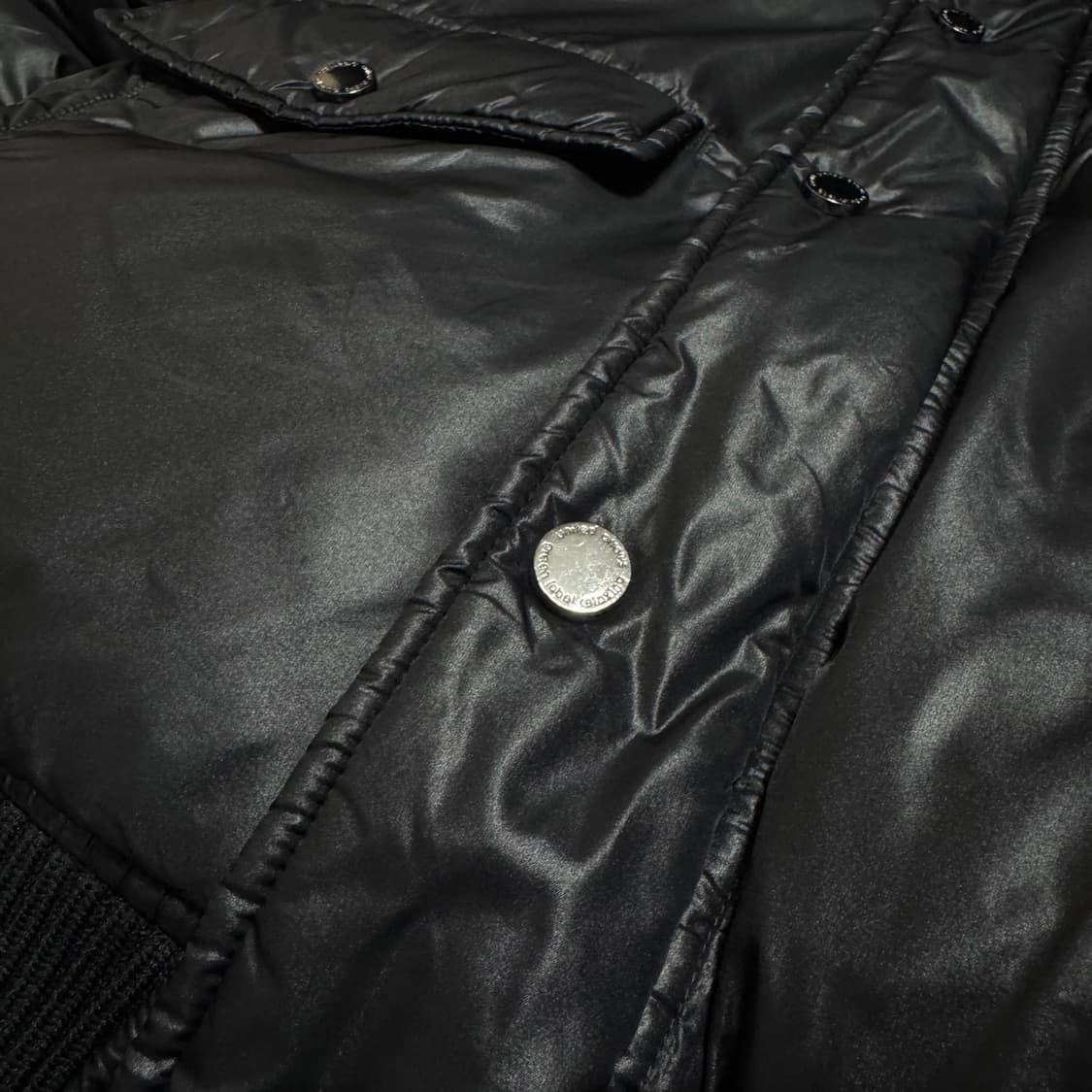 유나이티드애로우즈 블랙컬러 폴리에스터 혼방 후드 다운 자켓 상품이미지4