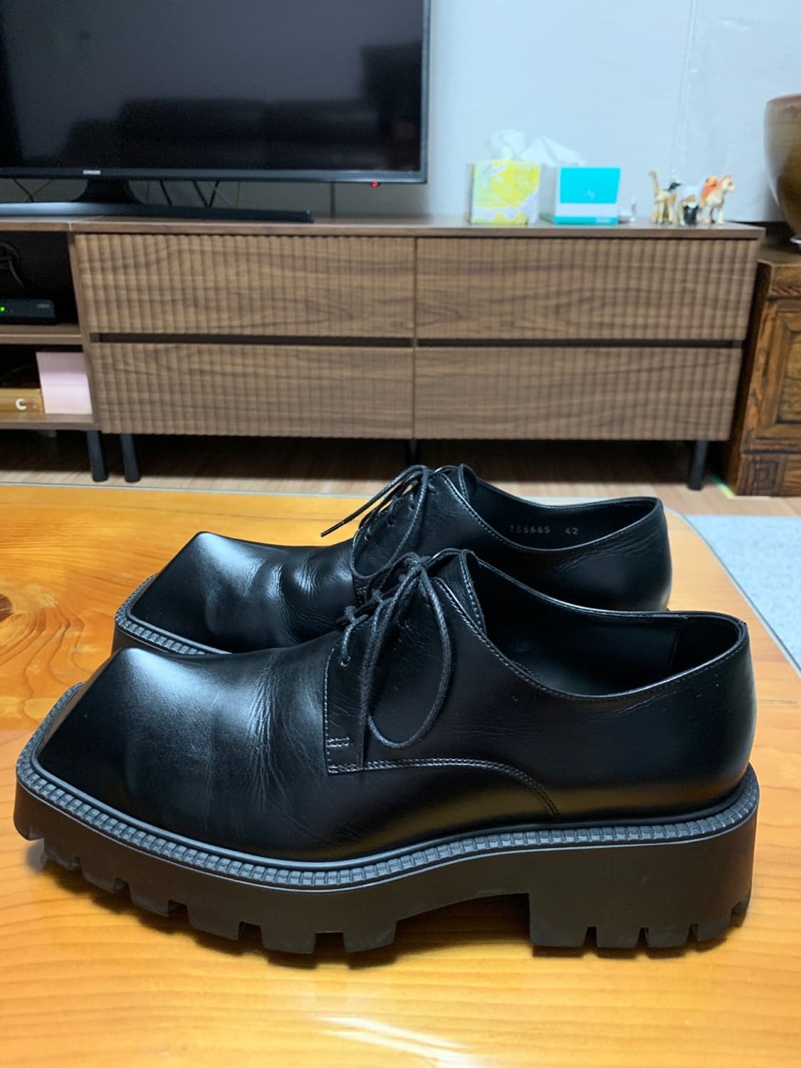 발렌시아가 라이노 더비 42사이즈 상품이미지4