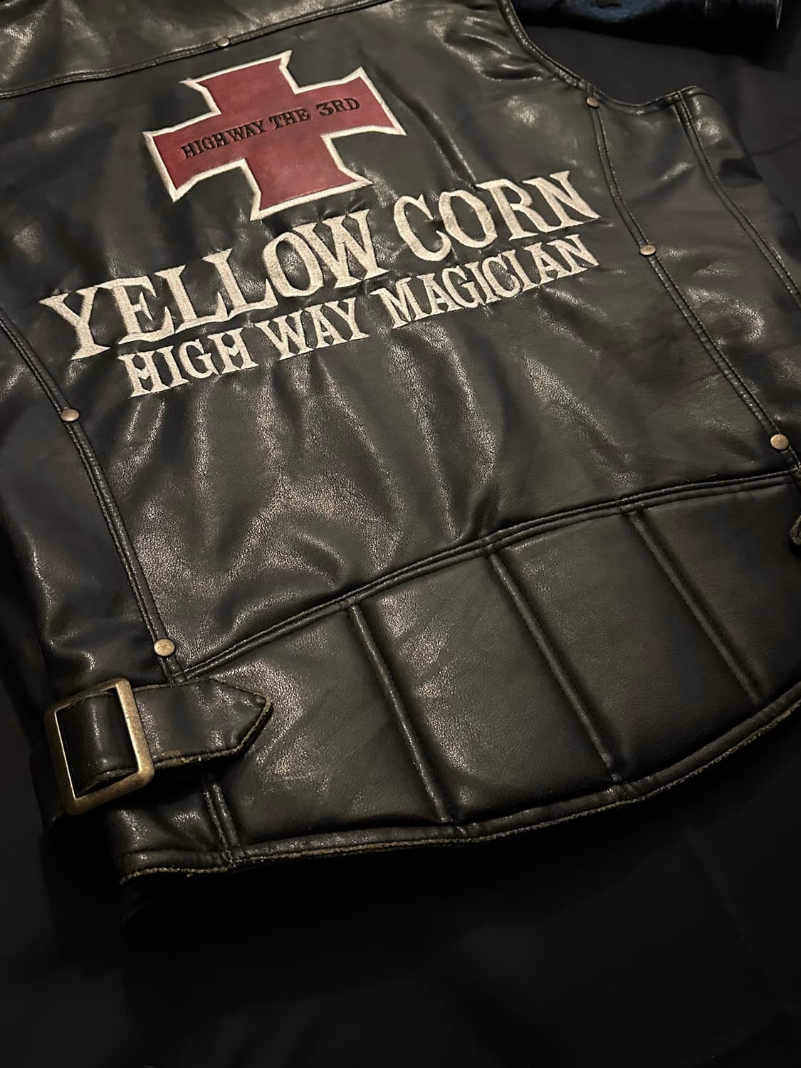 YELLOW CORN 블랙 레더 레이싱 베스트 상품이미지8