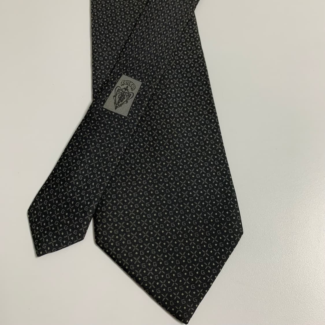 구찌(GUCCI) GG스몰로고 모노그램 블랙 명품넥타이 A등급 9.5cm 상품이미지4