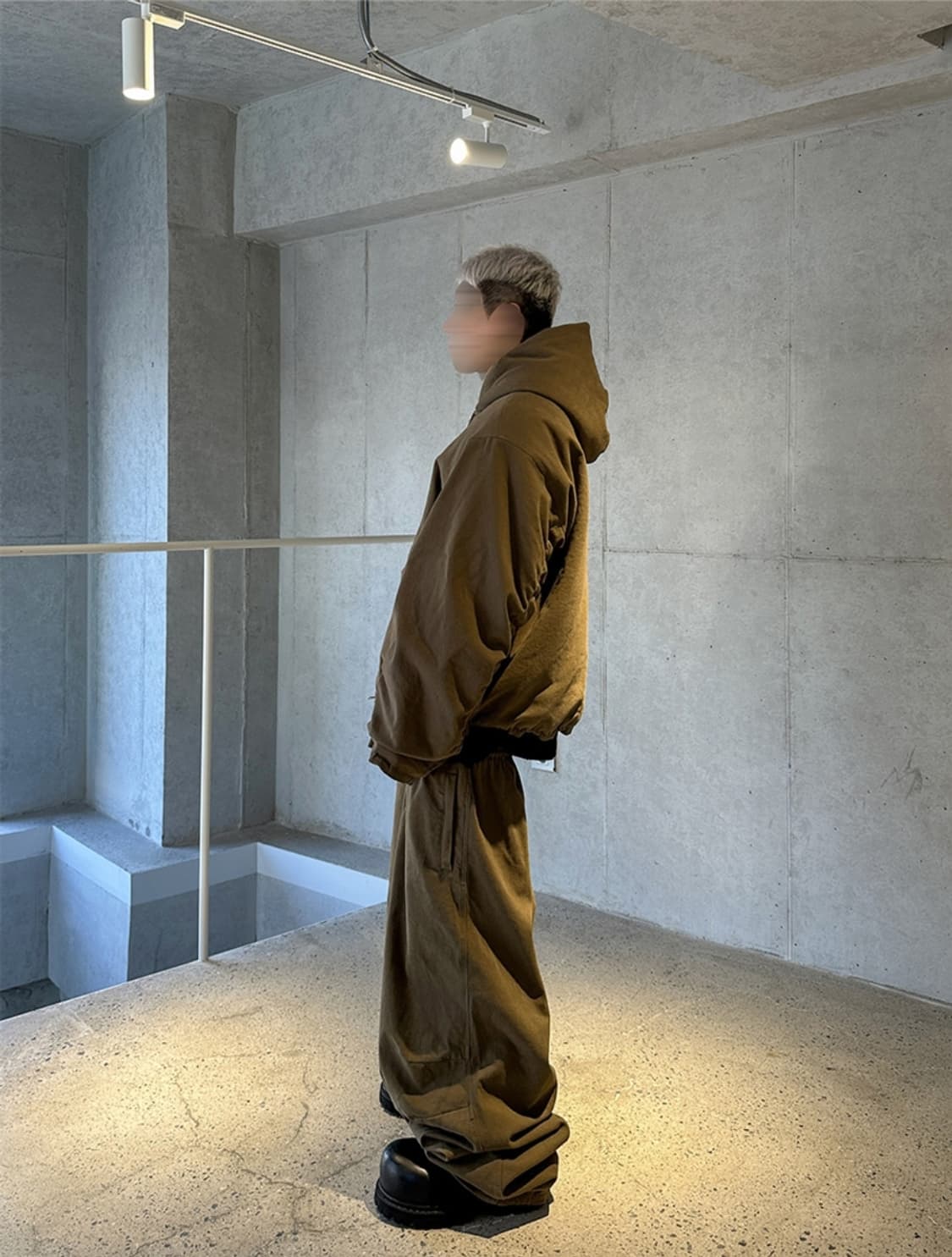 논노드 25FW 몰스킨 셔링 봄버 카키 브라운 상품이미지4