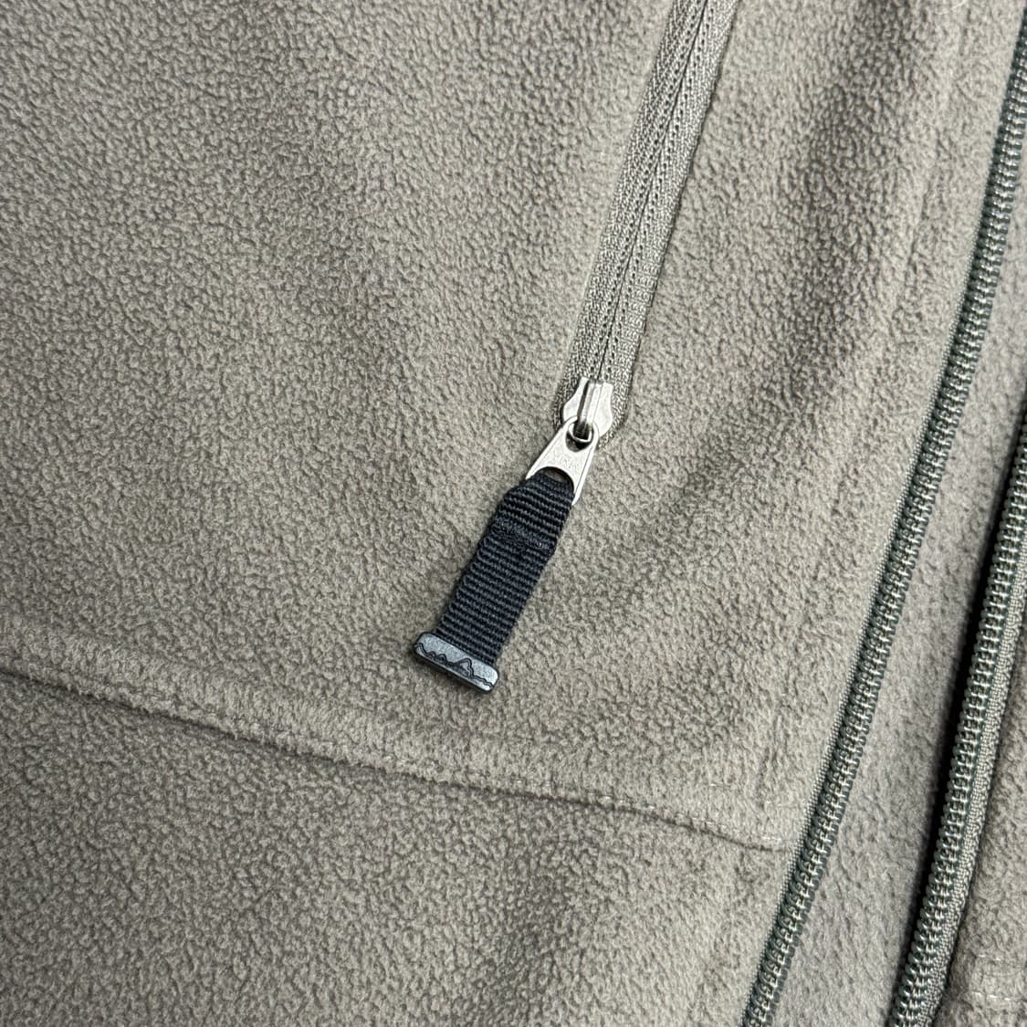 파타고니아 90s 카키브라운 신칠라 후리스 L 상품이미지3