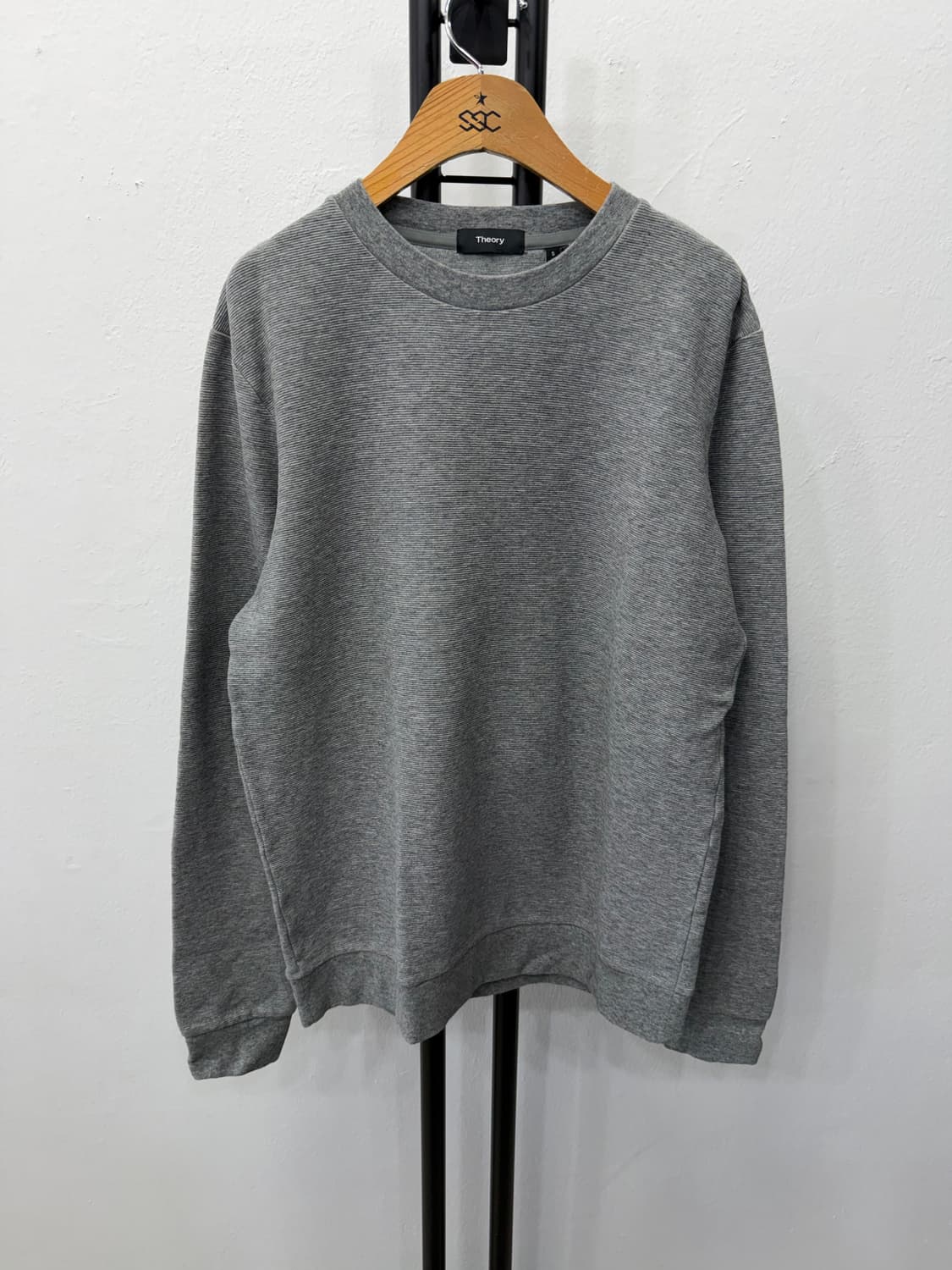 정품) 띠어리 남성 그레이 니트 S  상품이미지1