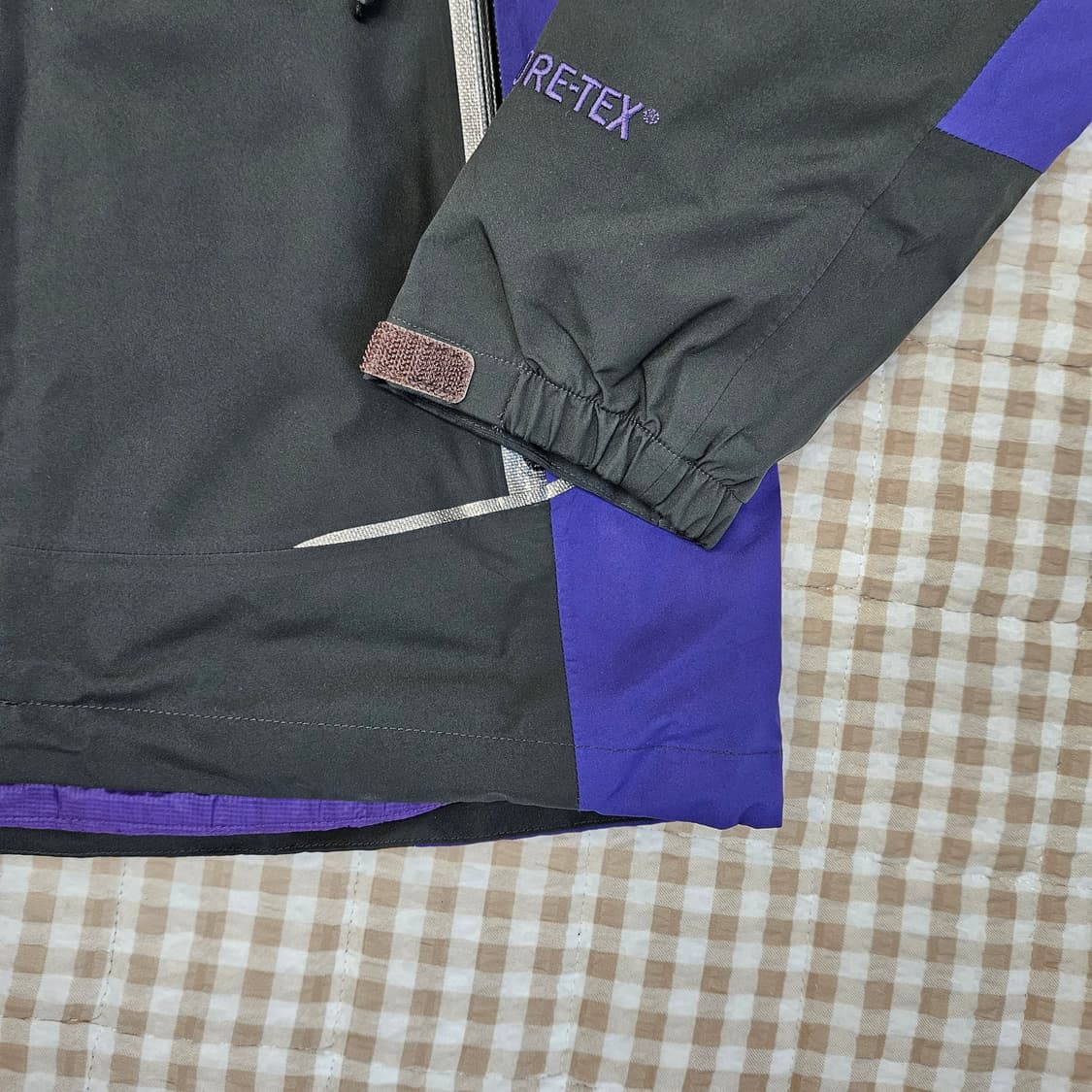 몽벨 고어텍스 구스다운 점퍼 남자100 상품이미지4