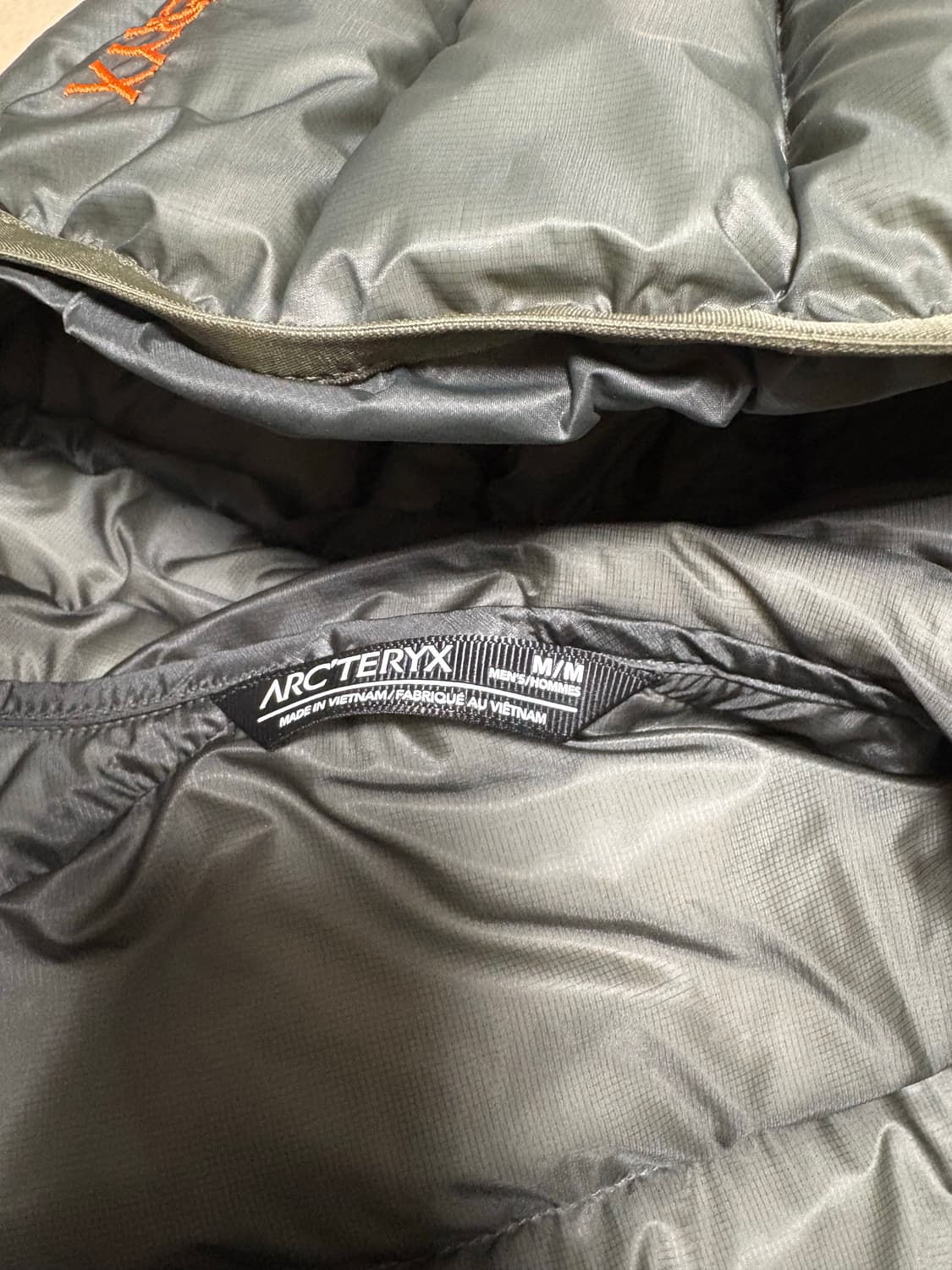 아크테릭스 세륨 후디 포지리 베르베 M 교환 판매 상품이미지3