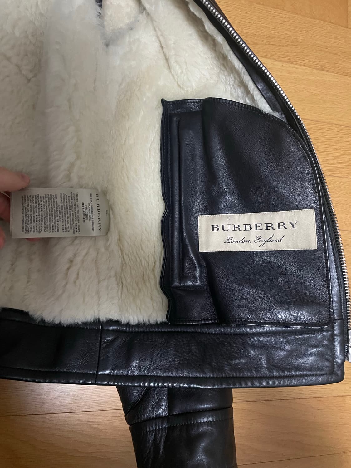 버버리 / 에비에이터 쉐어링 무스탕 자켓 / 46 상품이미지4