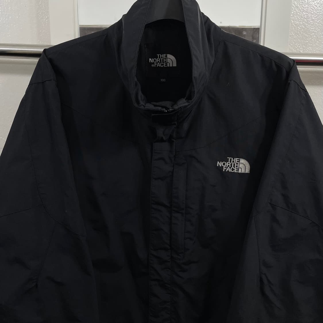  노스페이스 바람막이 상품이미지1