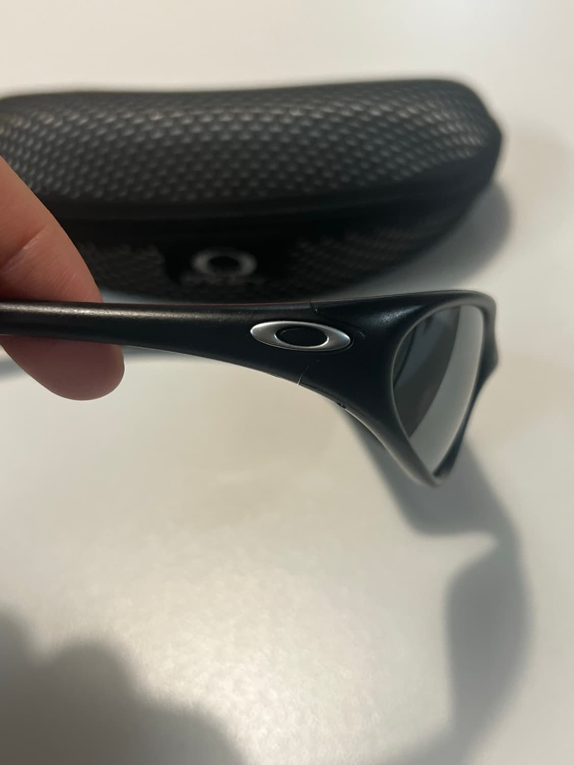 오클리 빈티지 oakley 미뉴트 1.0 매트블랙 상품이미지2