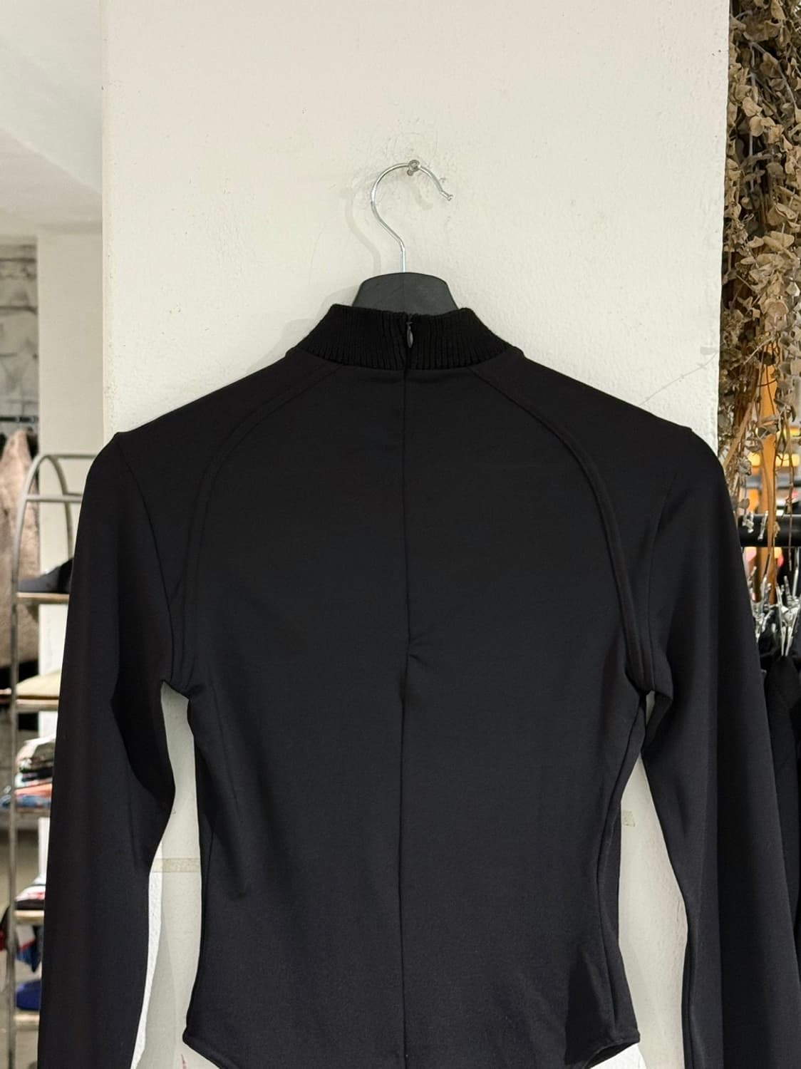 펜디 진스 블랙 로고 패치 롱슬리브 바디수트 상품이미지5