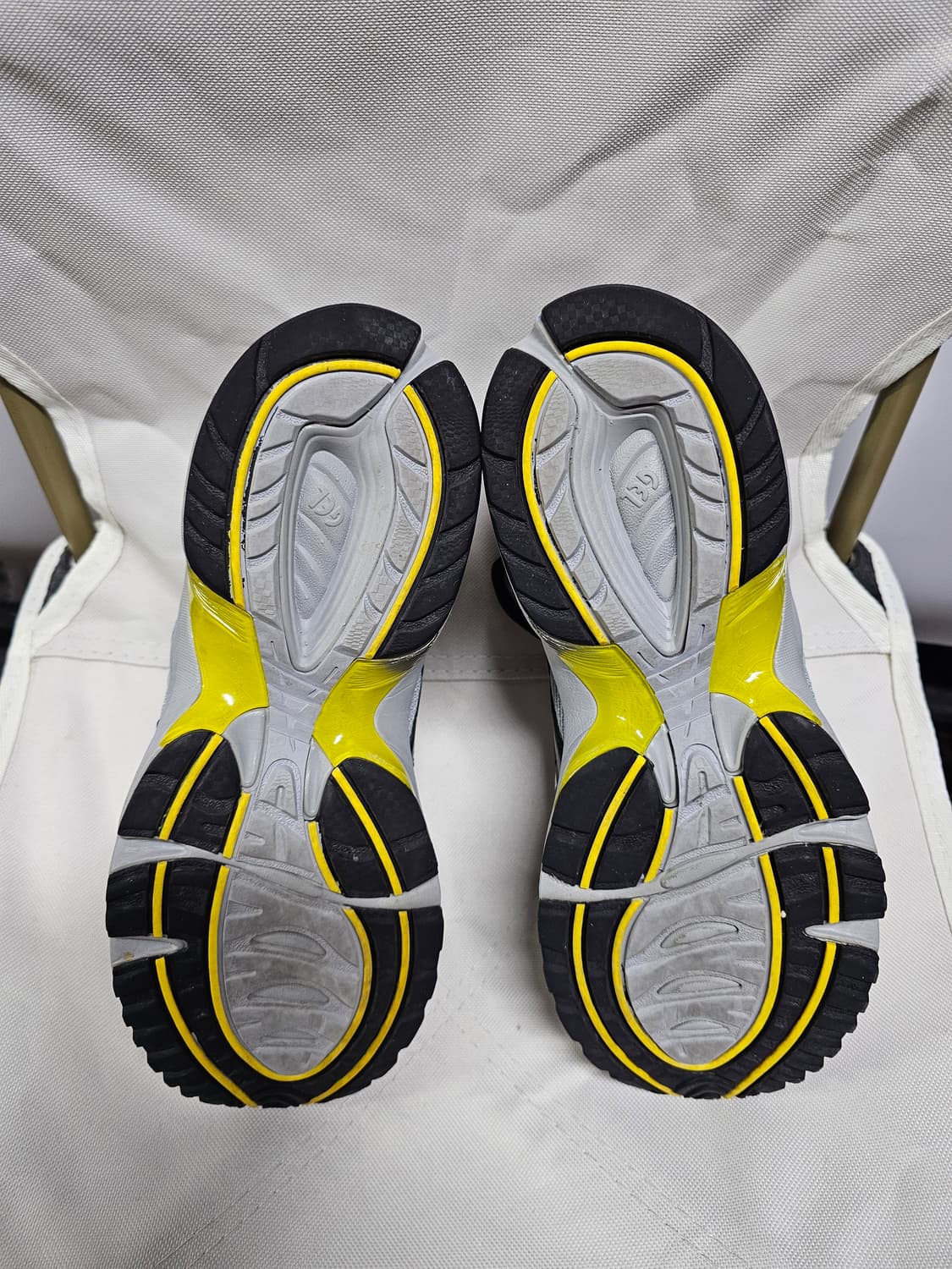 아식스 젤1060 미드그레이 245 상품이미지4