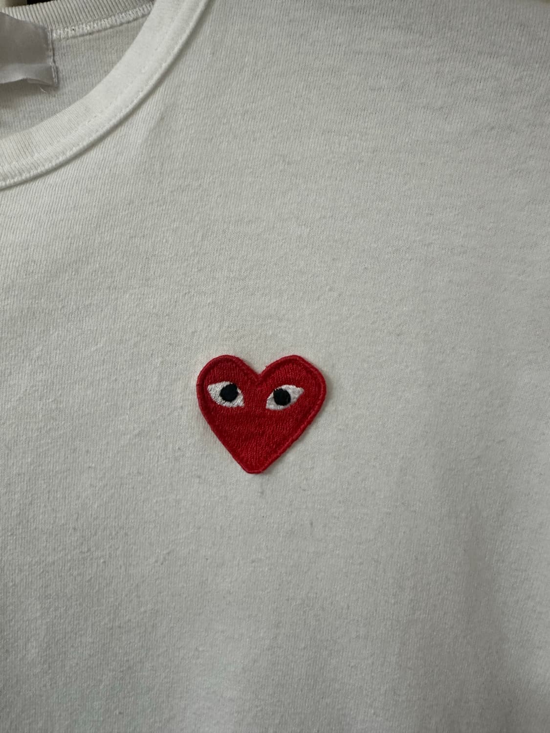 꼼데가르송 흰색 긴팔 티셔츠 하트 로고 M(90-95) 상품이미지2