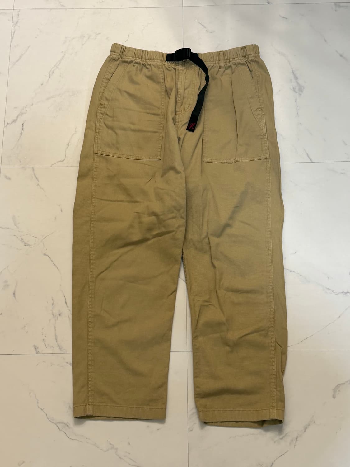 그라미치 루즈핏 테이퍼드 팬츠 상품이미지1