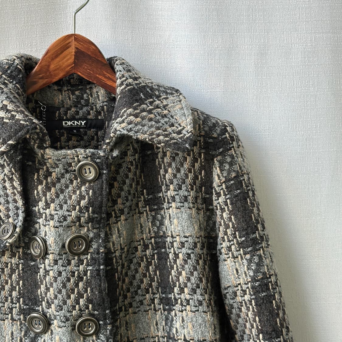 DKNY 더블 브레스티드 체크 트위드 코트 2사이즈 상품이미지3