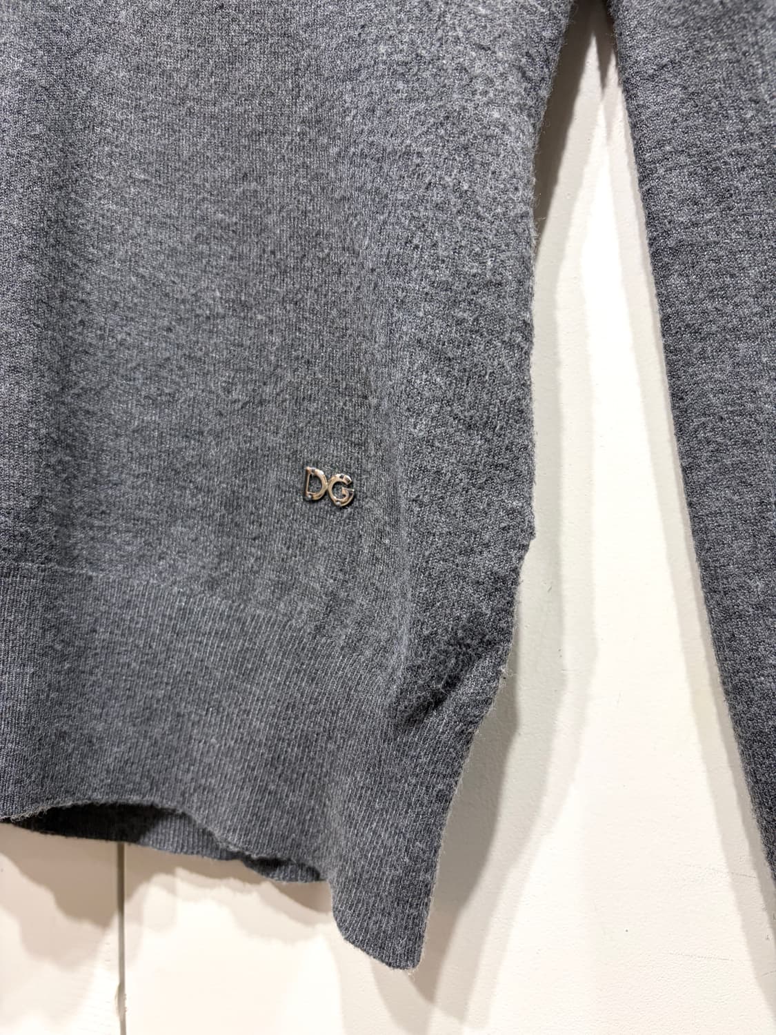 돌체앤가바나 브이넥 니트 스웨터 상품이미지2