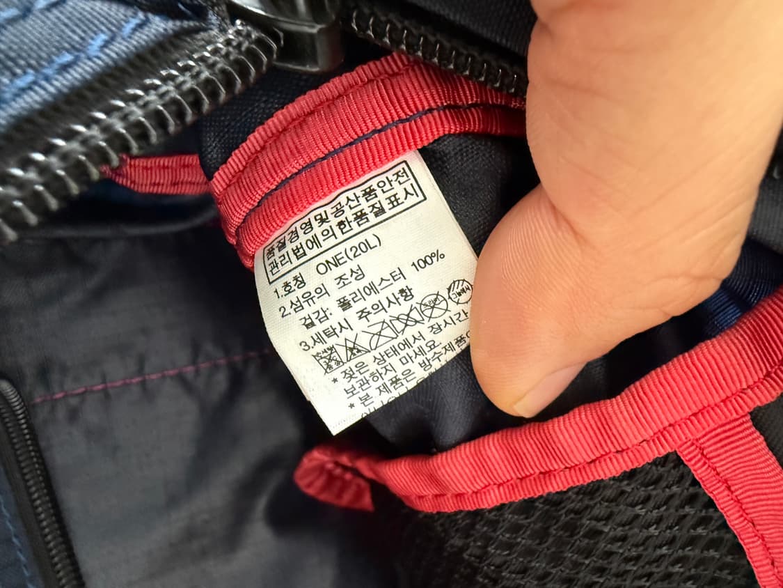 노스페이스(THE NORTH FACE) 코듀라 20L 카고백 상품이미지9