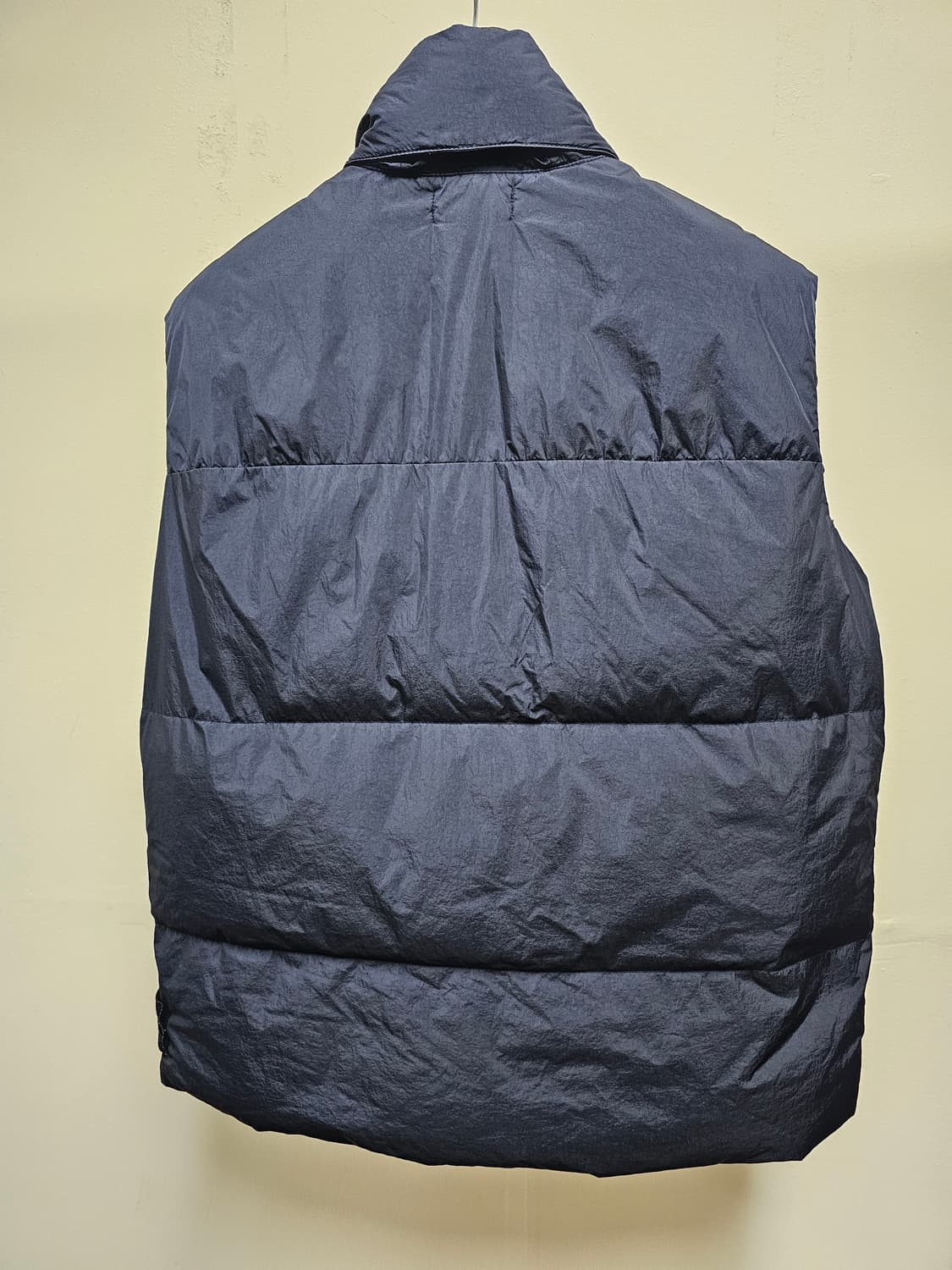 스톤아일랜드 크링클랩스 리사이클 나일론 다운 베스트 상품이미지2