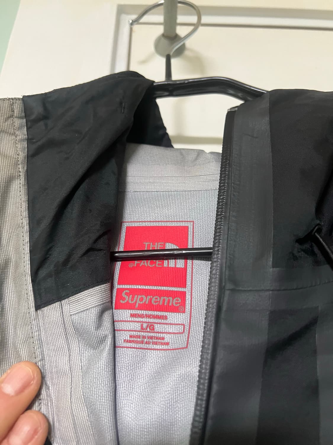 슈프림 노스페이스 테이프심 상품이미지3