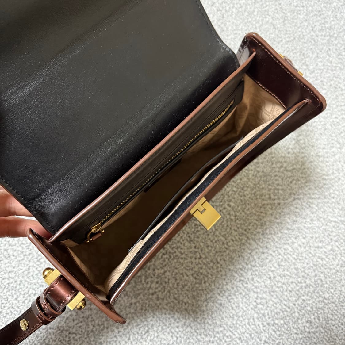 [정가 60만원] 체사레 파치오티 쿠보백 상품이미지9