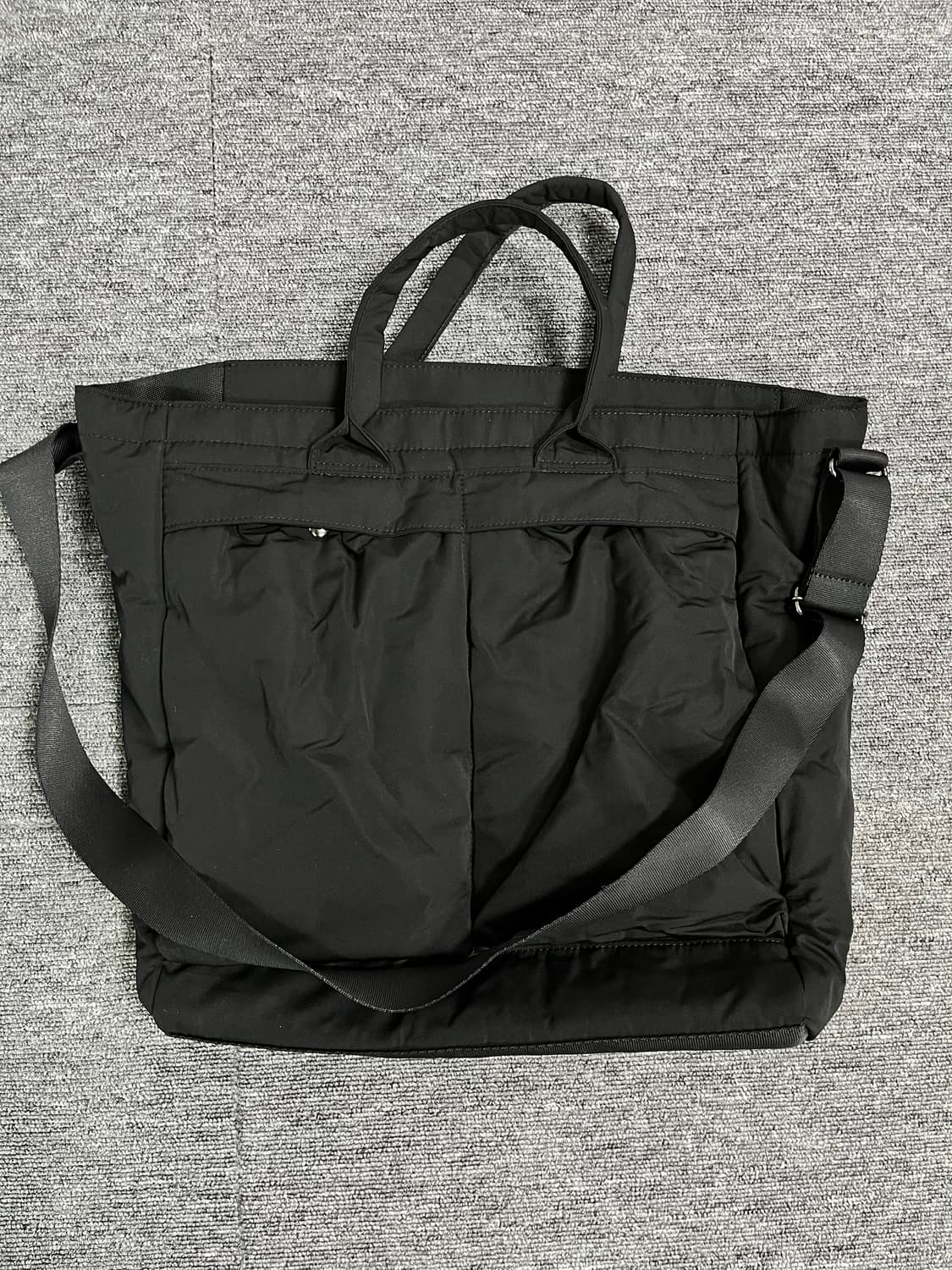 유니클로c 크로스백 상품이미지1