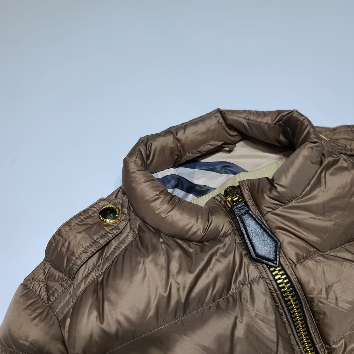 버버리 경량 패딩[M] 상품이미지2