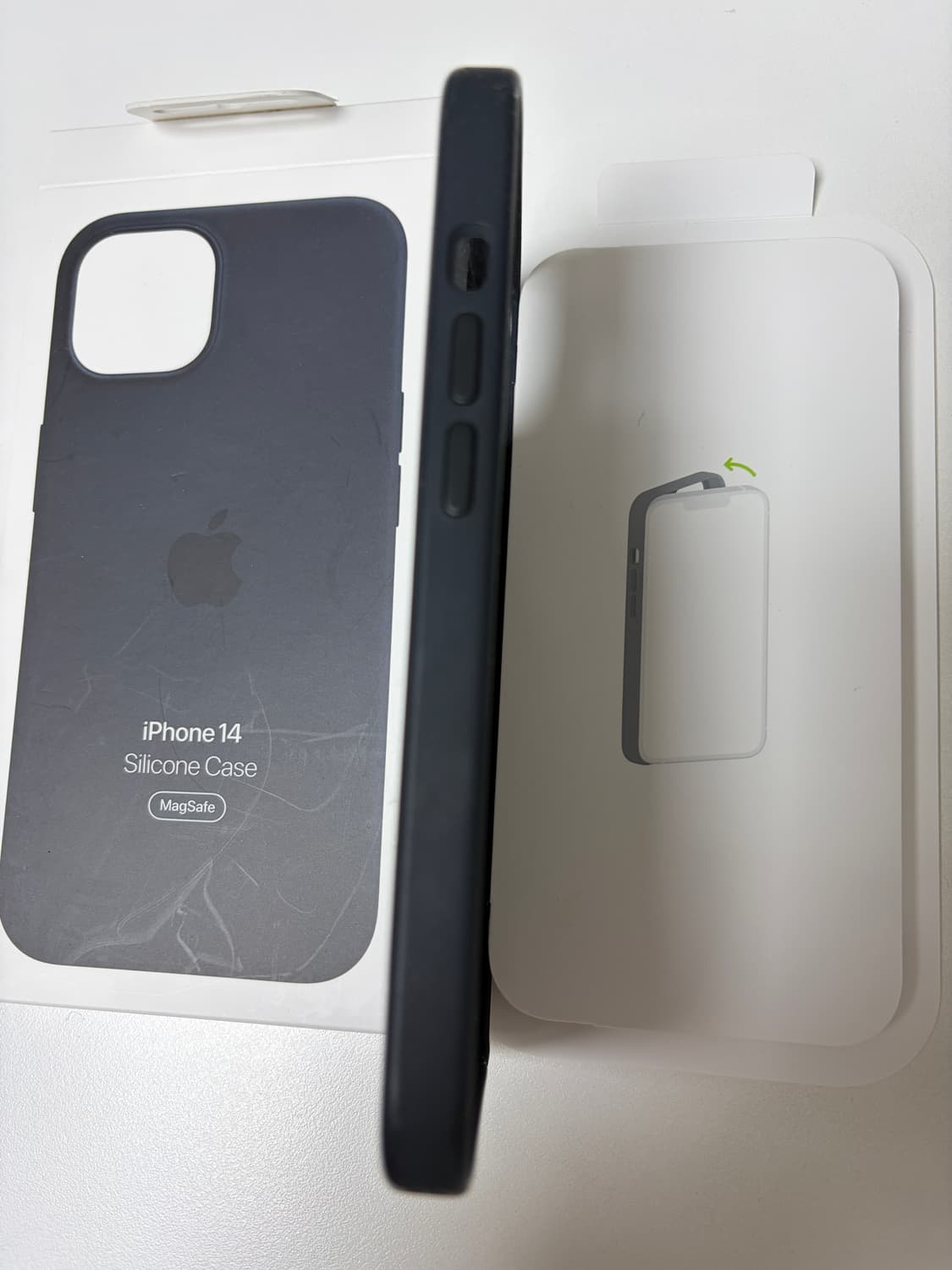 아이폰14 정품 맥세이프 실리콘 케이블 상품이미지3