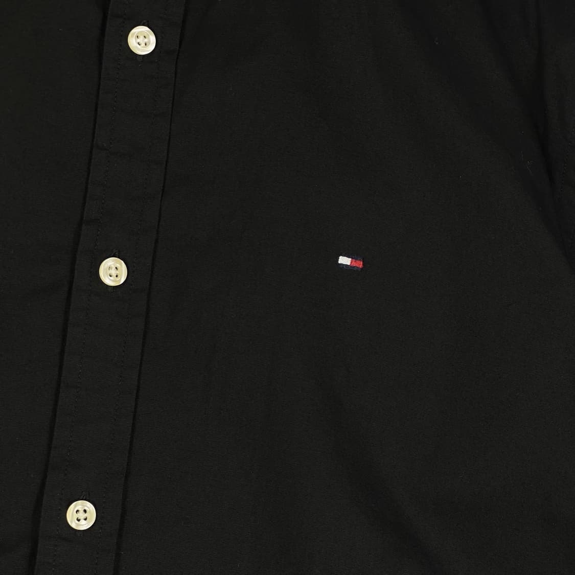 타미힐피거 플래그 커스텀핏 블랙 셔츠 (실측 M) 상품이미지3