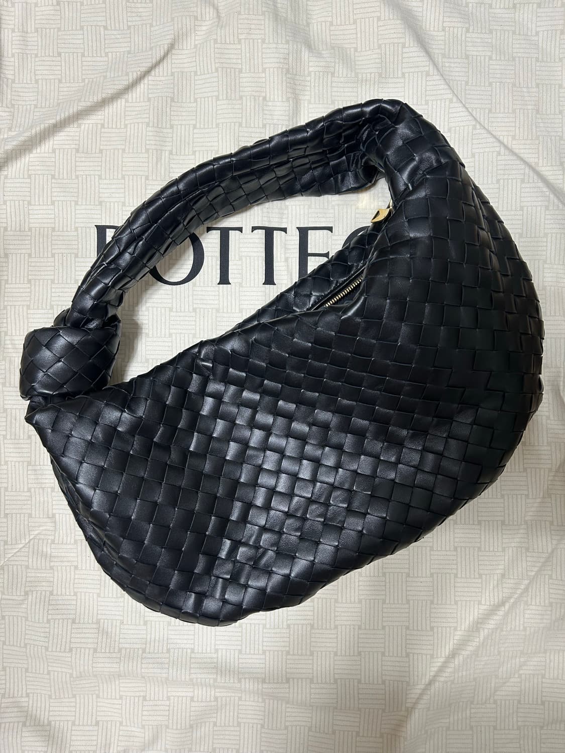 Bottega Veneta Jodie Classic 상품이미지1