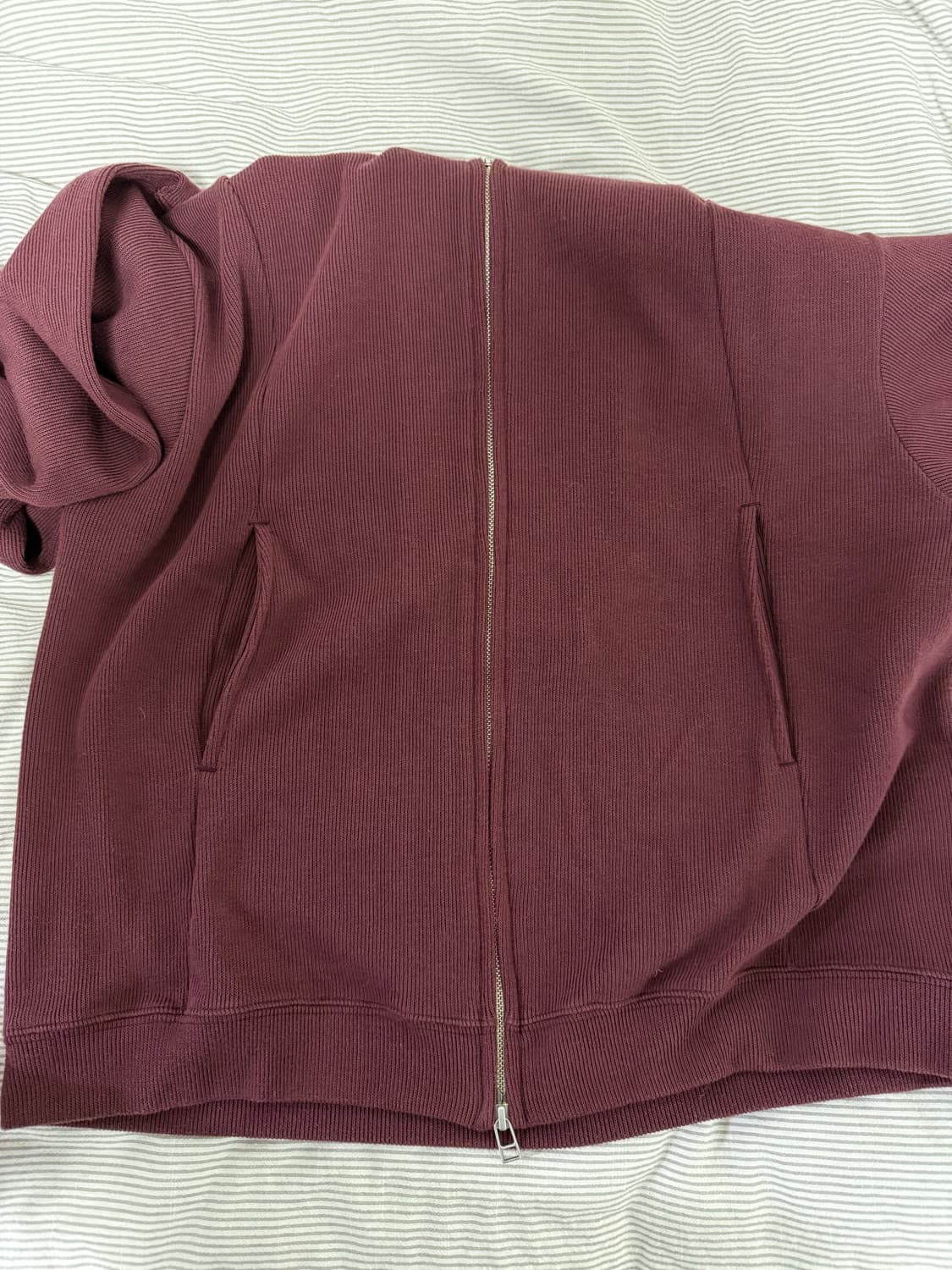 카락터 투웨이 집업 버건디 01 상품이미지3