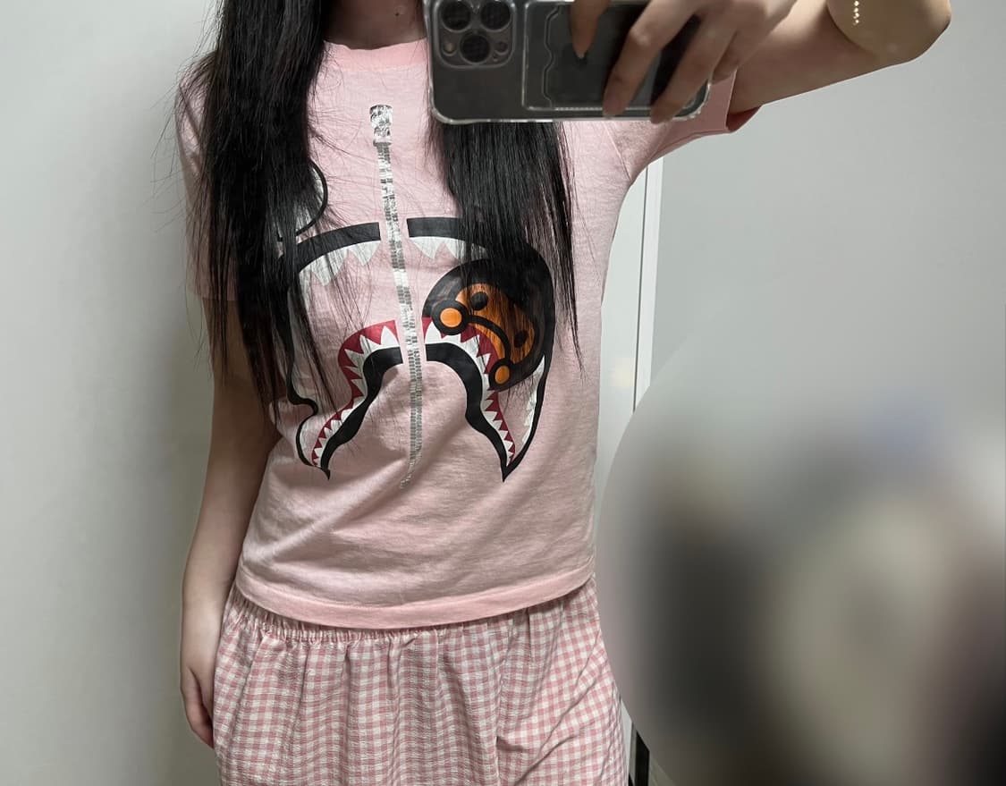 베이프 여성 딸기우유색 반팔티 상품이미지1