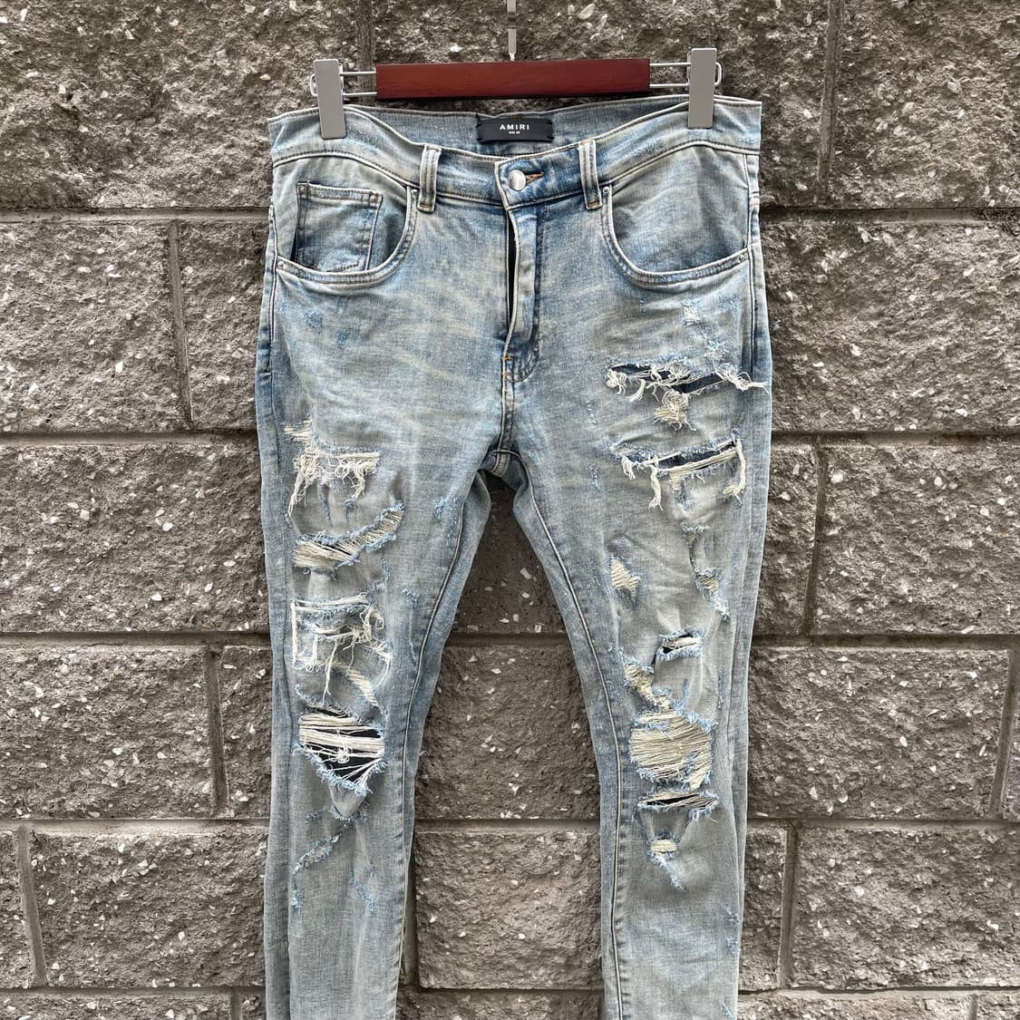 [30] Amiri 디스트레스 데님 팬츠 상품이미지2