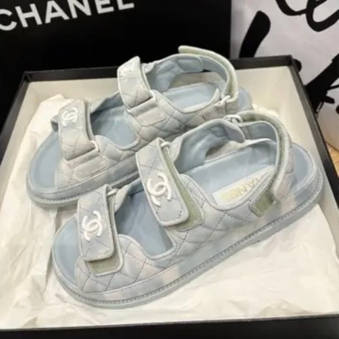 샤넬 스카이블루 벨크로 샌들 상품이미지5