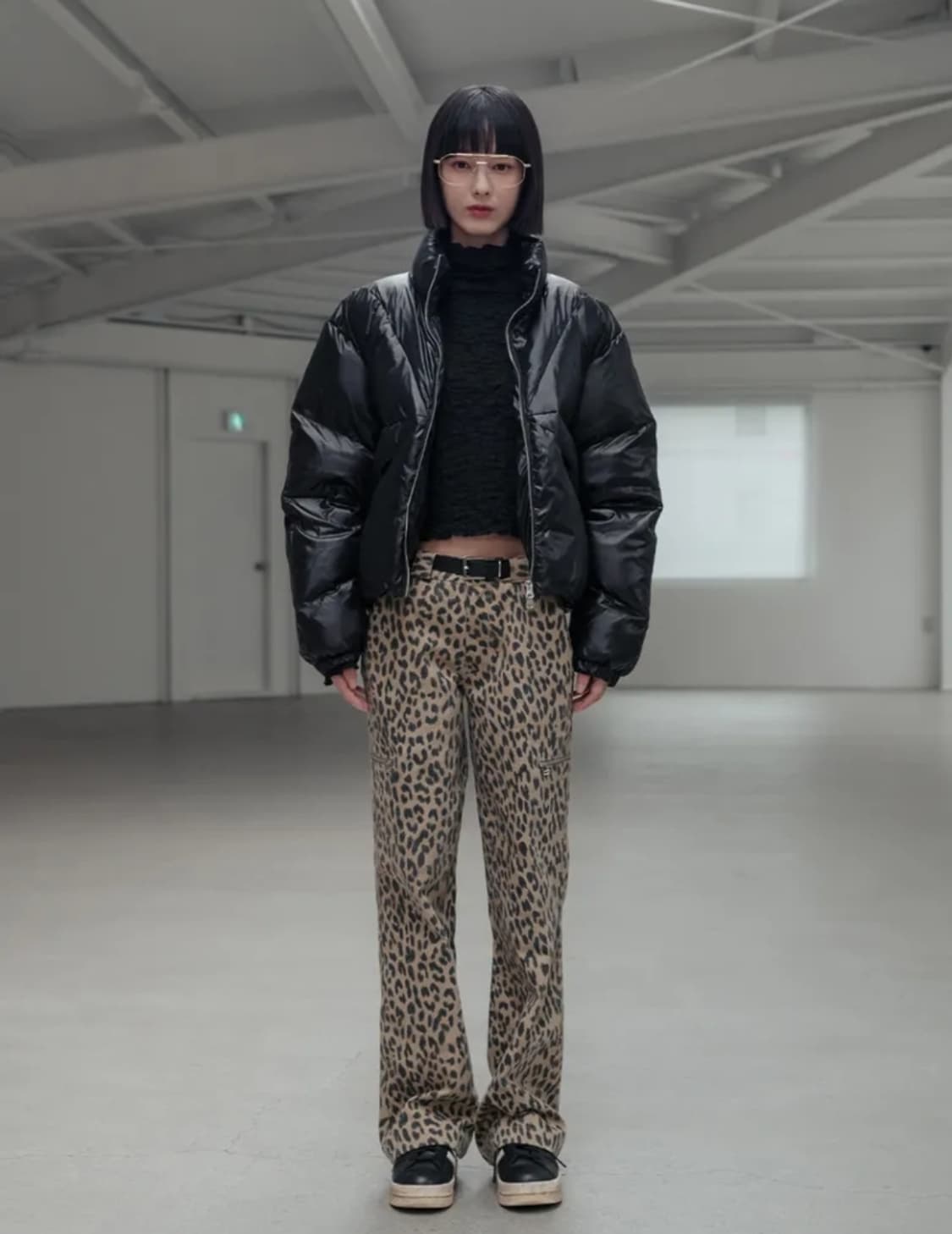 하이스쿨디스코 버터플라이 덕다운 숏패딩 상품이미지2