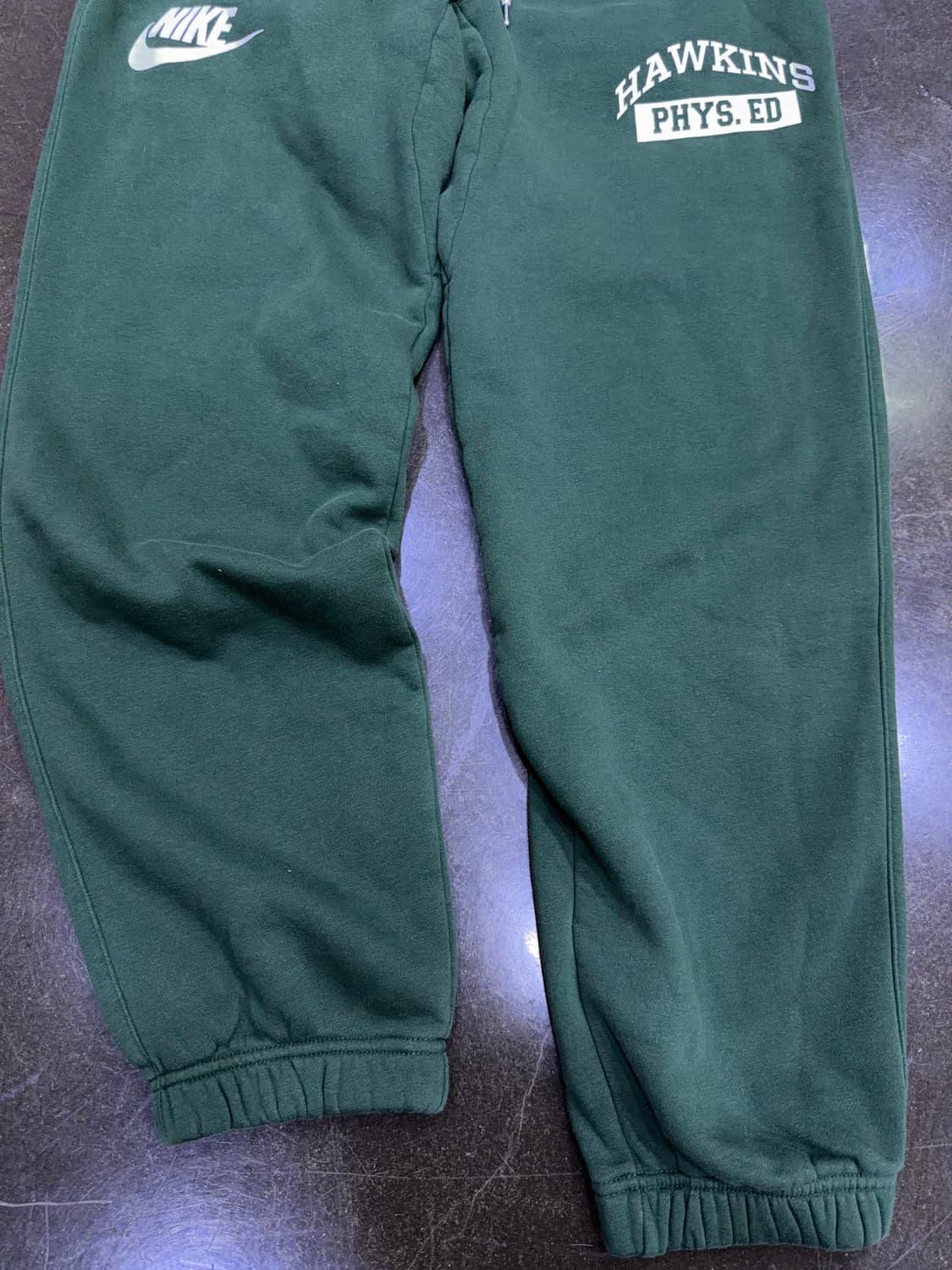 나이키 x 기묘한 이야기 호킨스고 그린 스웻팬츠 L 상품이미지8