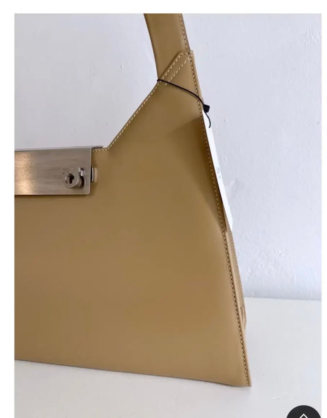 패라가모 간치니 숄더백 상품이미지5