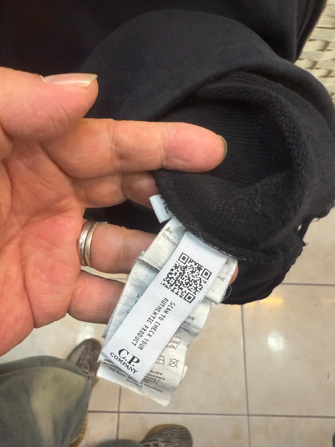 105 정품 cp컴퍼니 포켓 크루넥 맨투맨 팝니다 상품이미지5