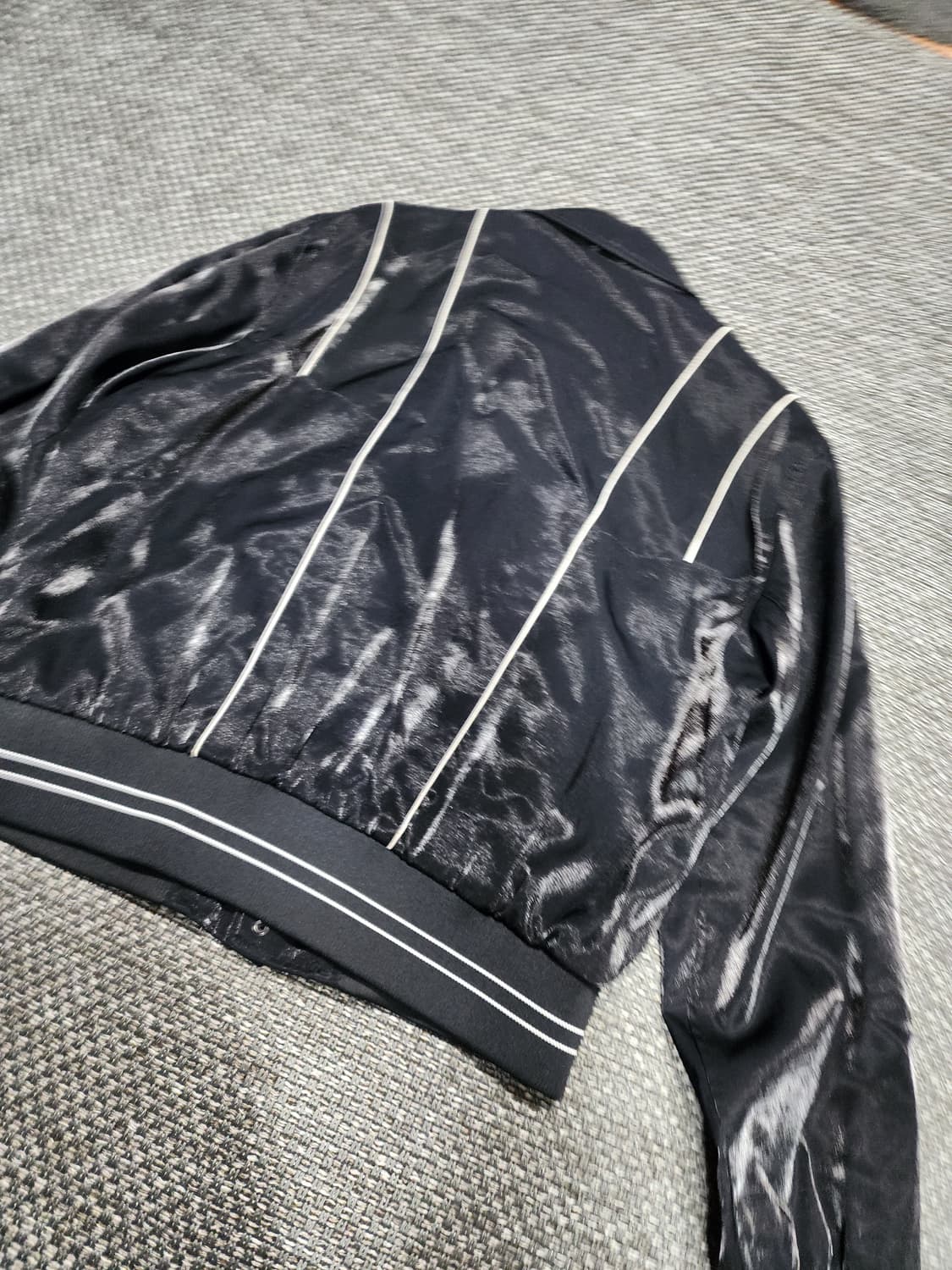 엘무드 블랙 라인 배색 숏 블루종  48사이즈  상품이미지4