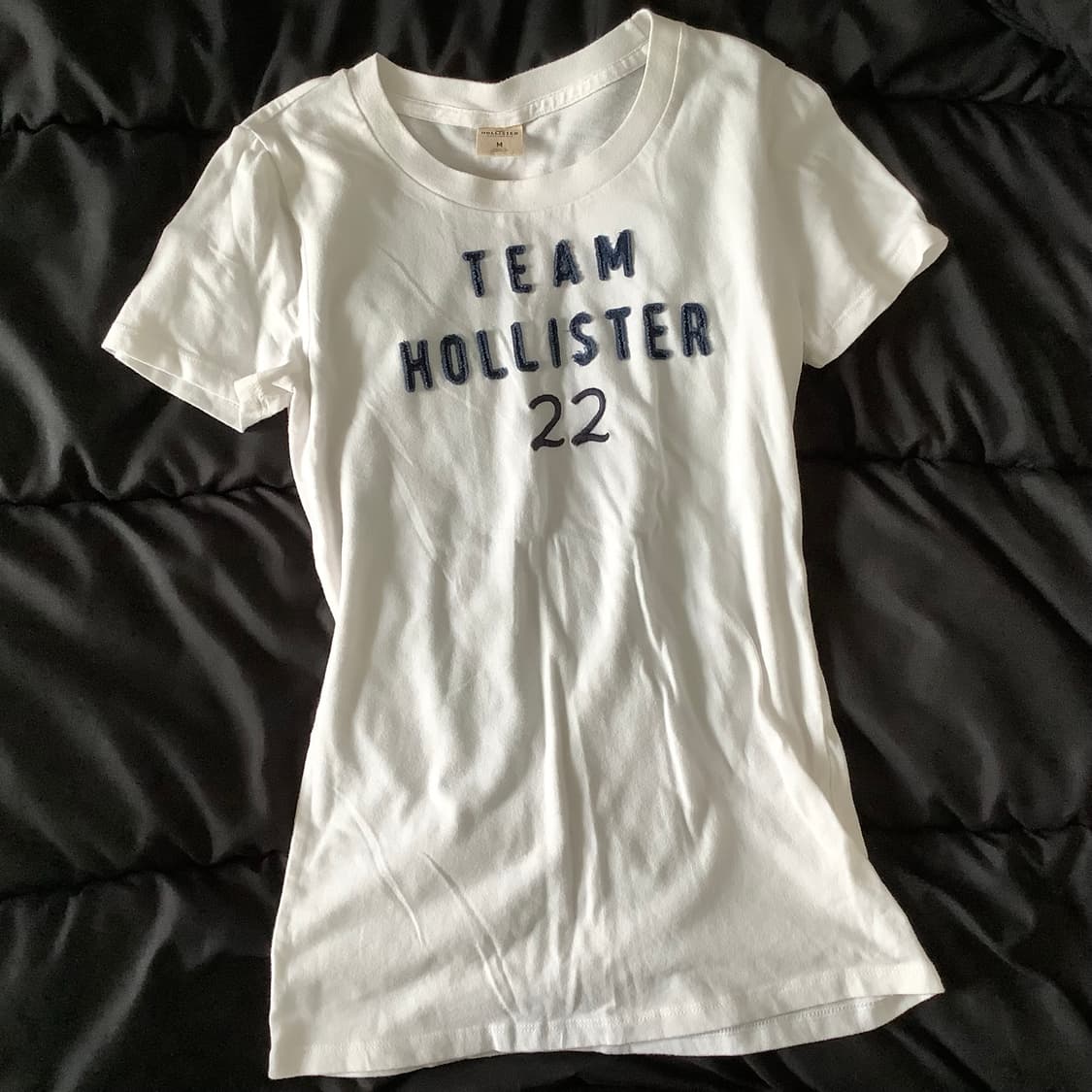 홀리스터 빈티지 화이트 네이비 자수 반팔티 상품이미지1