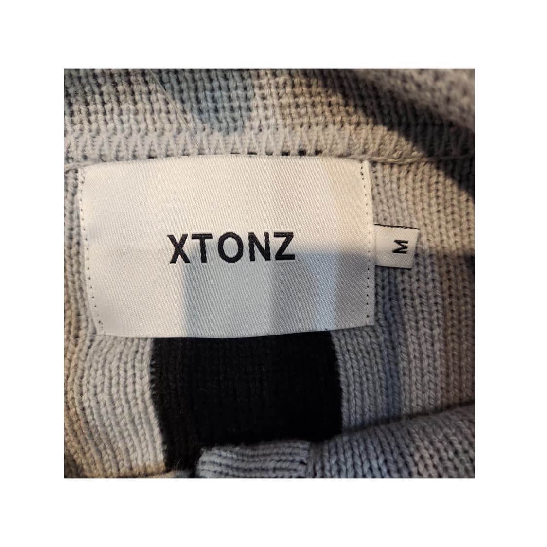 엑스톤즈(XTONZ) 스트라이프 니트 가디건 상품이미지3