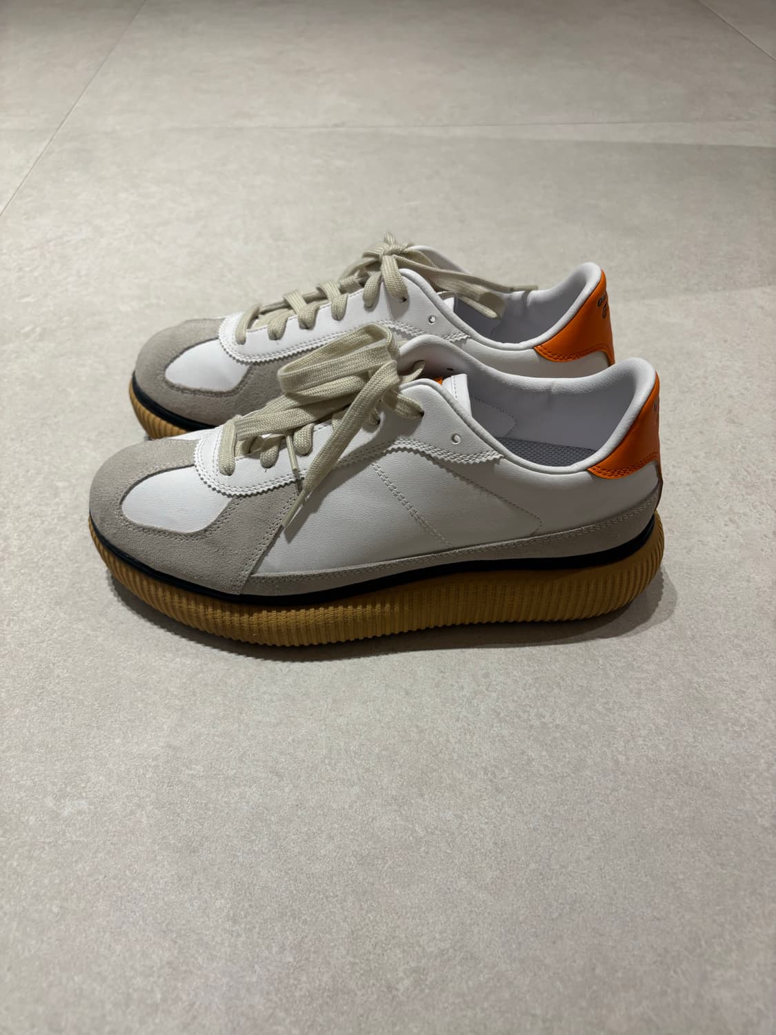 오니츠카 타이거 델리시티 상품이미지1