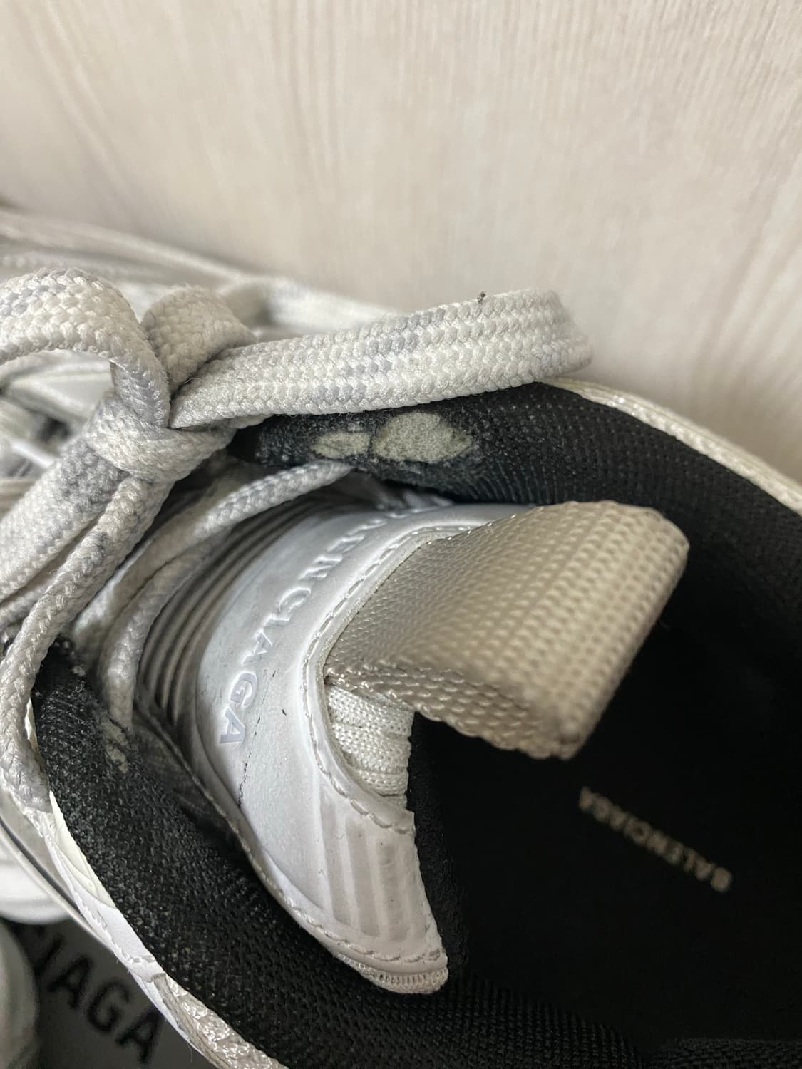 (41)발렌시아가 10xl 화이트41사이즈 상품이미지5