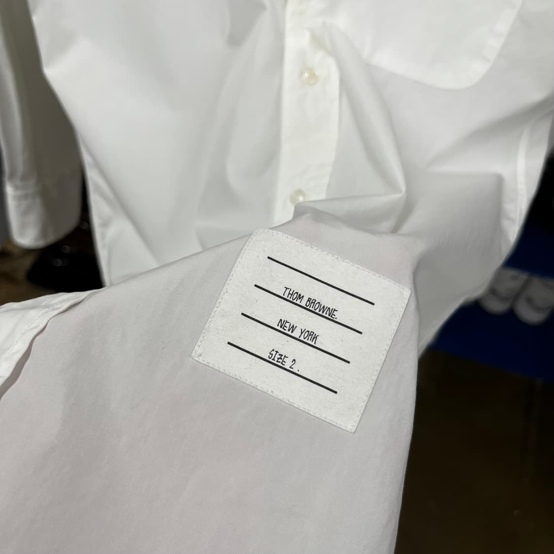톰브라운 암밴드 포플린 셔츠 2 상품이미지4