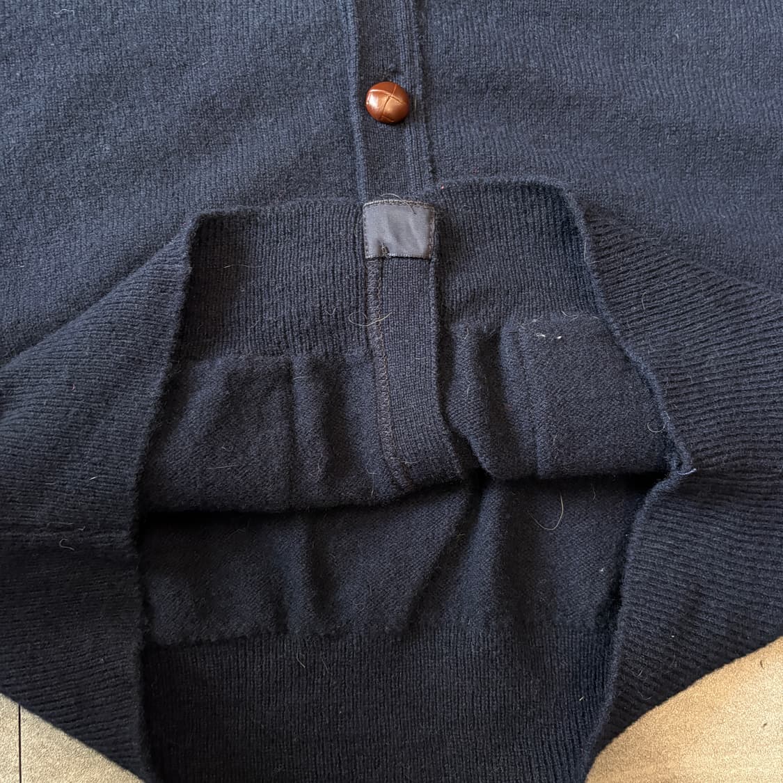 L.L.bean 엘엘빈 스코틀랜드 생산 램스울 네이비 가디건 상품이미지6