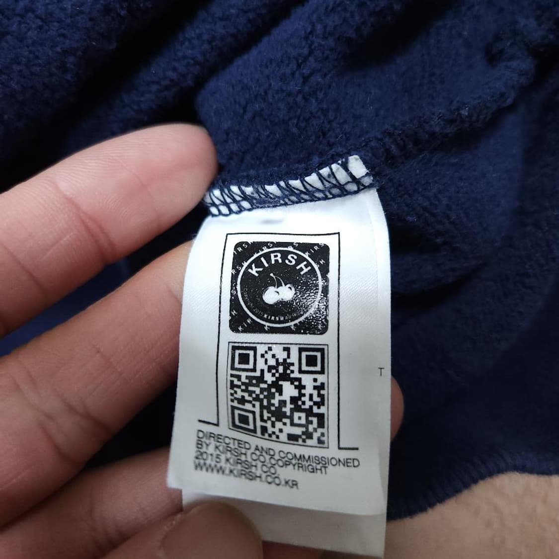 키르시 캐스퍼 빅 체리 네이비 기모 맨투맨 상품이미지6